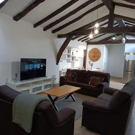 Apartamento Jardines74 *